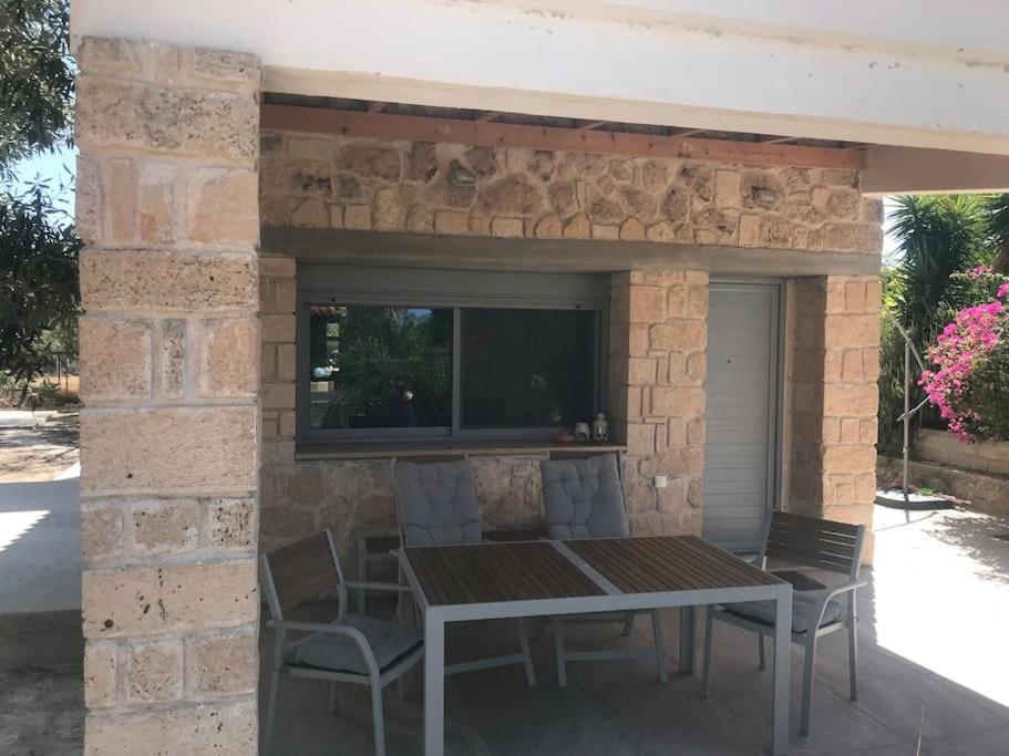 πέτρινη στην αίγινα - Stone House In Aigina *